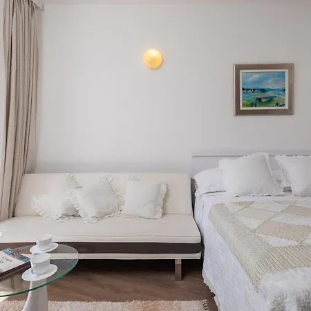 Caleta Seaview Ii - Pool & Jacuzzi Apartment