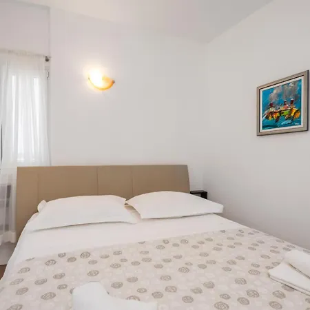 Caleta Seaview Ii - Pool & Jacuzzi Apartment
