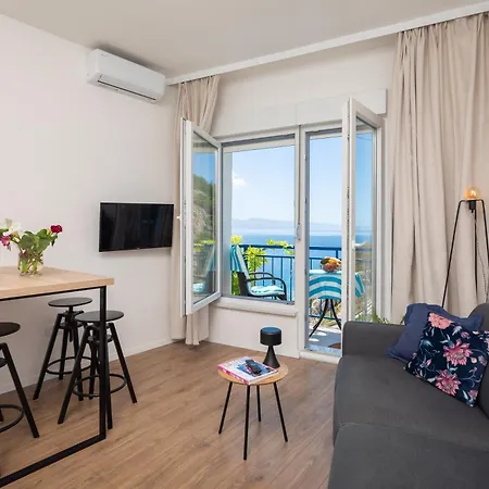 Caleta Seaview Ii - Pool & Jacuzzi شقة لوكفا روجوزنيكا
