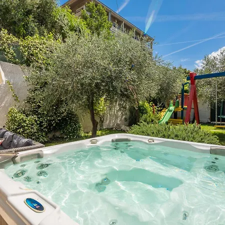 Caleta Seaview Ii - Pool & Jacuzzi Apartment Lokva Rogoznica